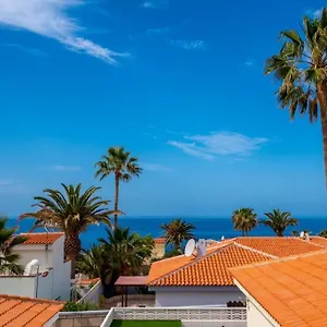 Iris Villa